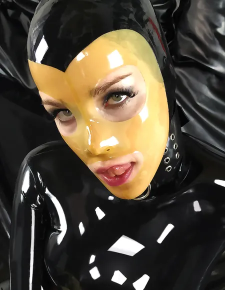 RUBBERHELL - latex fetish clips profile photo
