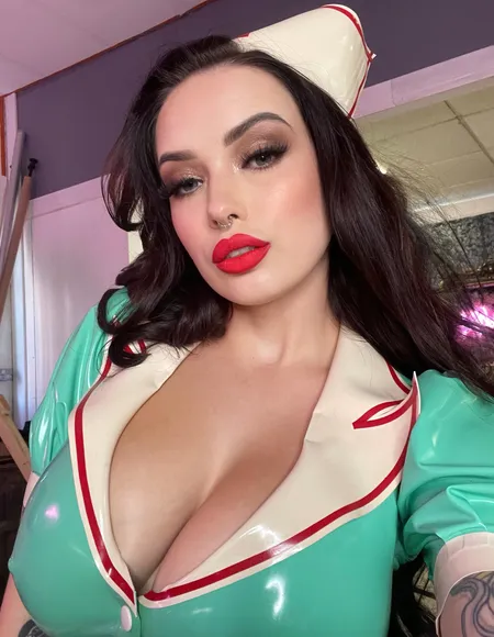 Miss Ruby Alexia- Your Dominant GF 😈 profile photo
