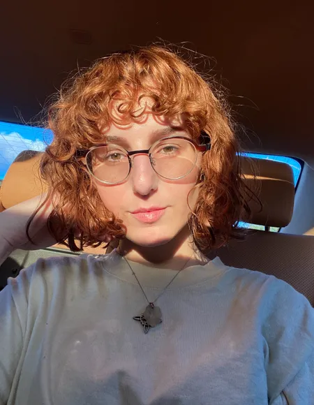 Mia 🌸 profile photo