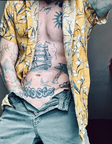 @saltyexhibitionistdad profile photo