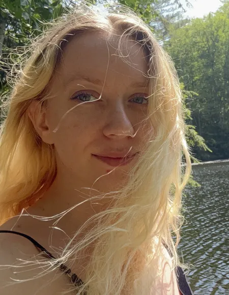Sarah Evans profile photo