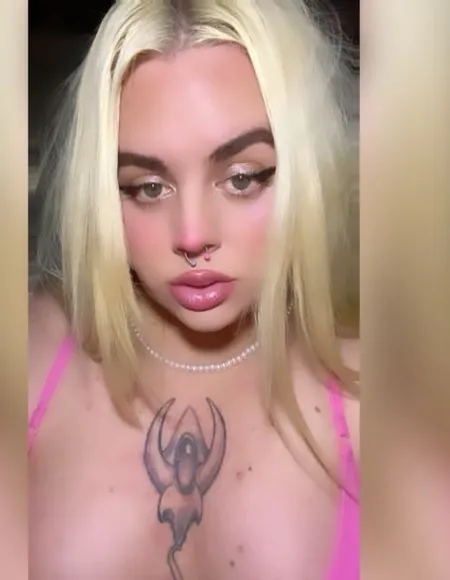 Blondie 🏳️‍⚧️ profile photo