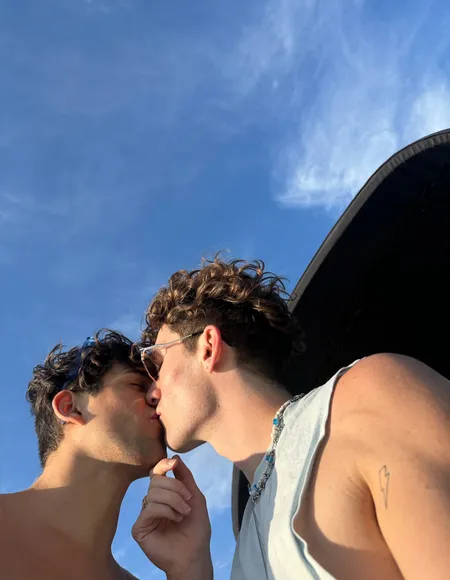 Sebb and Dion 🔞 profile photo