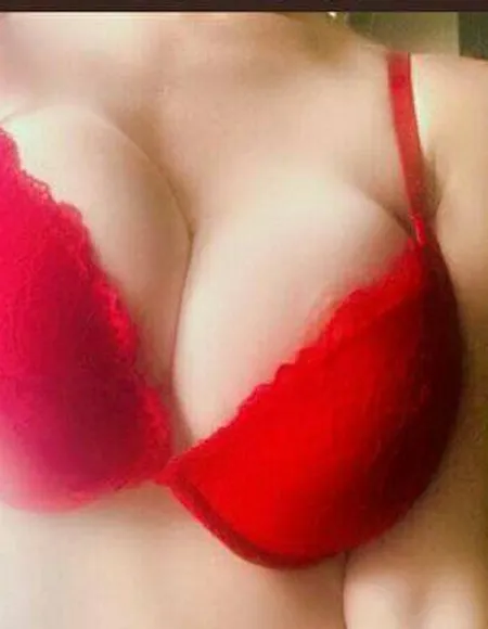 快樂不能等🌸( ur sexy doll ） profile photo