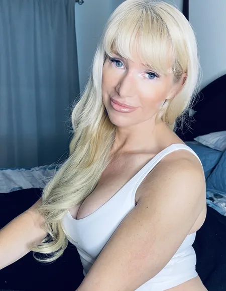 Sexy Malibu Mommy profile photo