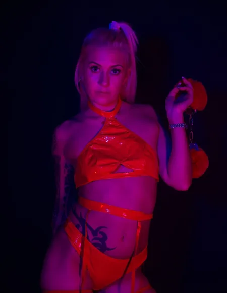 Sally 💋 profile photo
