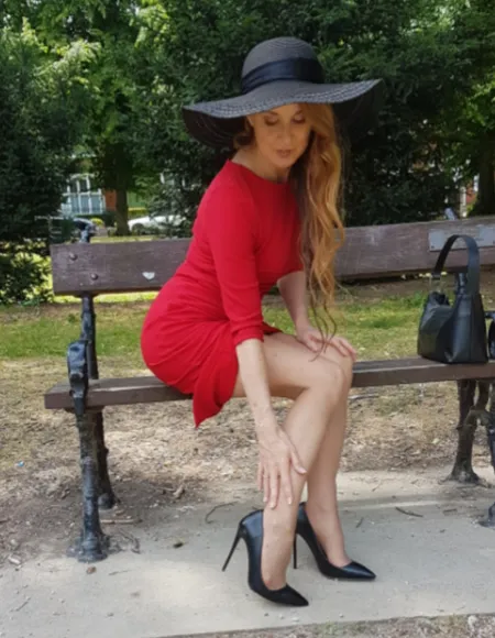 Heels, & hosiery outdoors with Sharon profile photo