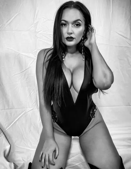 Shea Foxxx Official profile photo