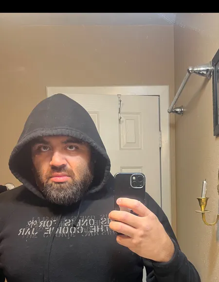 Wrenching fit profile photo