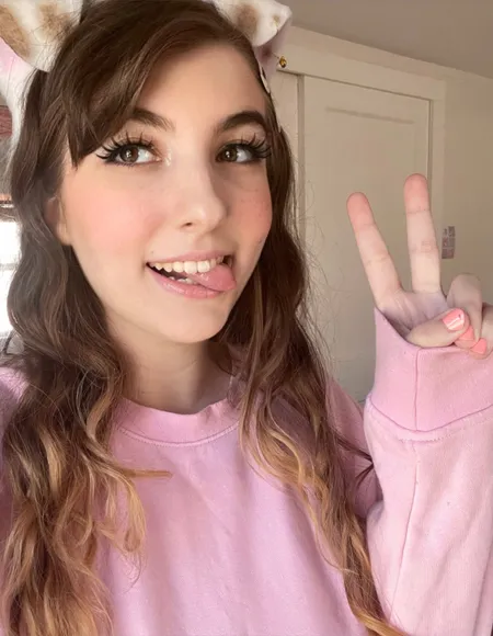 shy aka lia profile photo