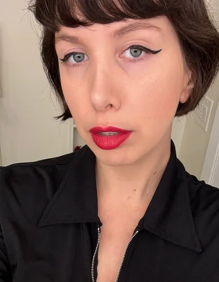 Sick Lit Girl profile photo