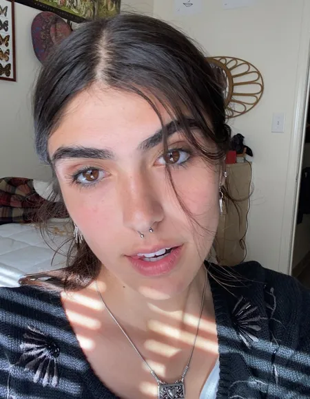 Elle profile photo