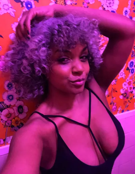 Sinnamon Love profile photo