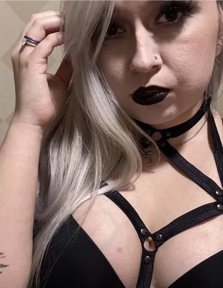 DovahQueenπ profile photo