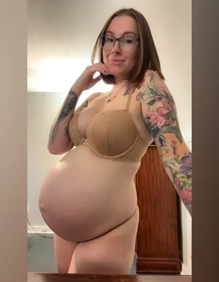 Pregnant Cait profile photo