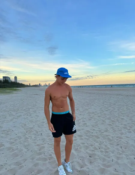 Noah 🩵💦 profile photo
