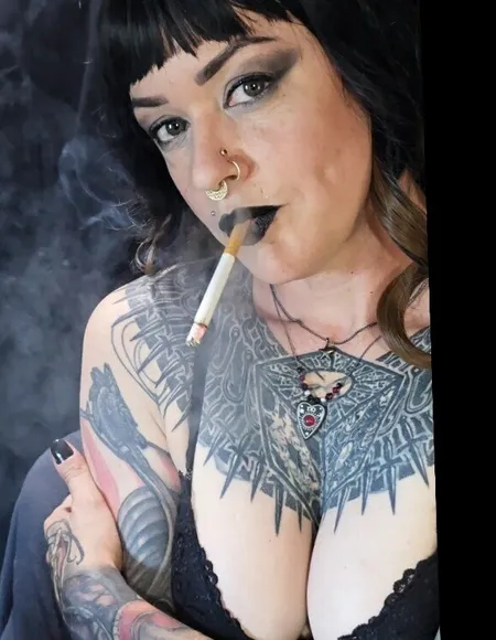 Smoking Lace profile photo