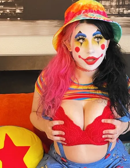 pixie mae puddles🤡✨ profile photo