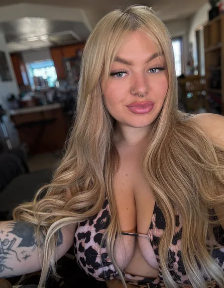 Mandi:) profile photo
