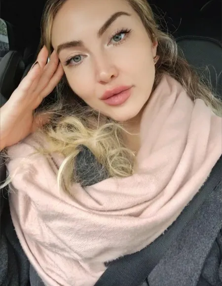 🩵 𝙈𝙤𝙣𝙞𝙘𝙖 𝙎𝙣𝙤𝙬𝙛𝙡𝙖𝙠𝙚 🩵 profile photo