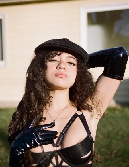 Mari  ^-^ profile photo