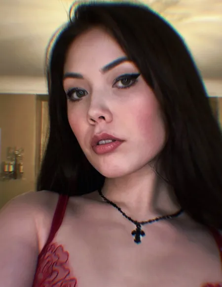 ˚✧₊zoey⁎⁺˳✧༚ profile photo