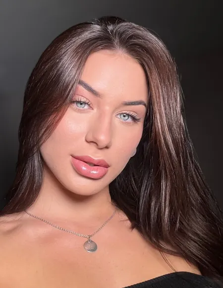 Clara DalCol profile photo