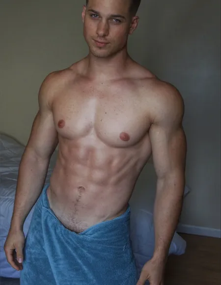 Nic 🪐 profile photo