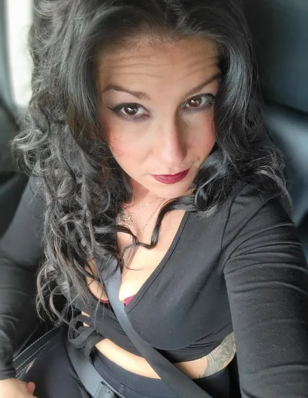 Hippie chick profile photo