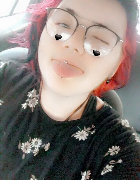 Strawberry 🍓🔪 profile photo