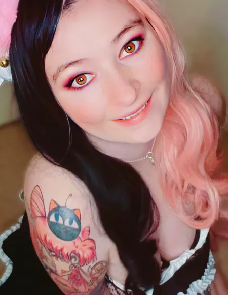 πStrawberryπ profile photo
