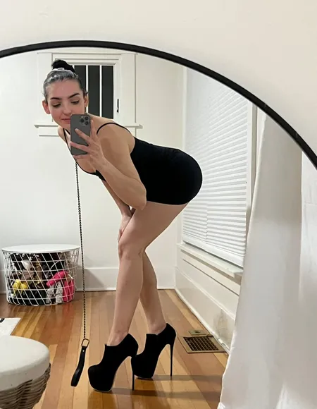 Stripper Fay profile photo