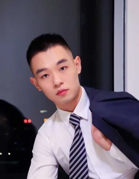 新鮮社畜🔞 未滿18歲不得觀賞 profile photo