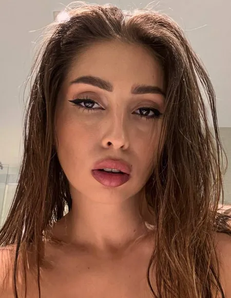 𝑨𝑰𝑺𝑼.𝑼 🍒 profile photo