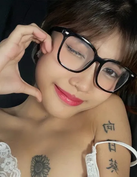 𝐍𝐚𝐦𝐢 🧚🏽♀️ profile photo