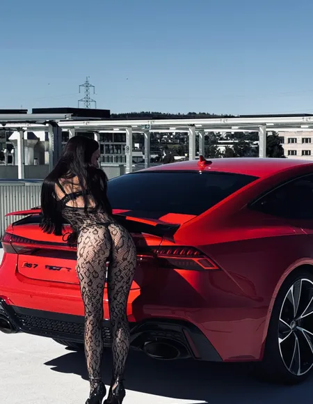 Lara😈 profile photo