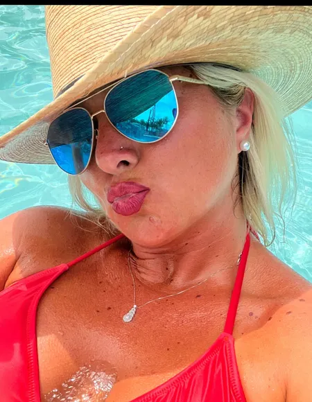 Tanning_Krissi128 profile photo