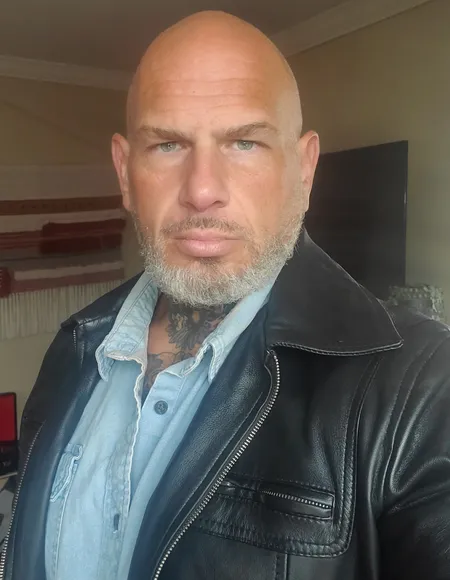 Tattoedbeef and London profile photo