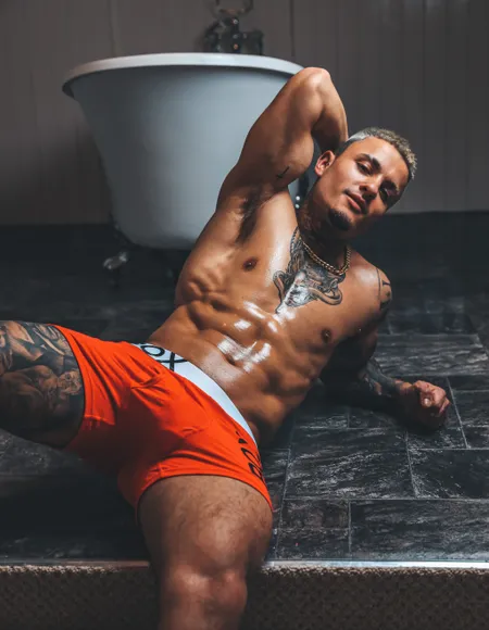 Tattooedtarzan profile photo