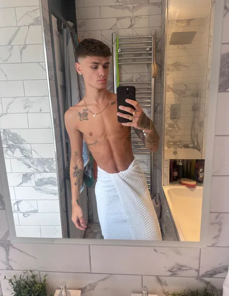 Tattooedtwink69 profile photo