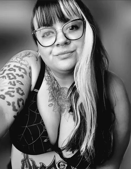 Th3modifiedwife profile photo
