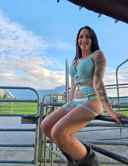 Thatmumnextdoorx profile photo