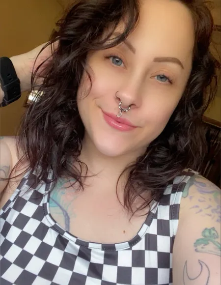 emily. profile photo