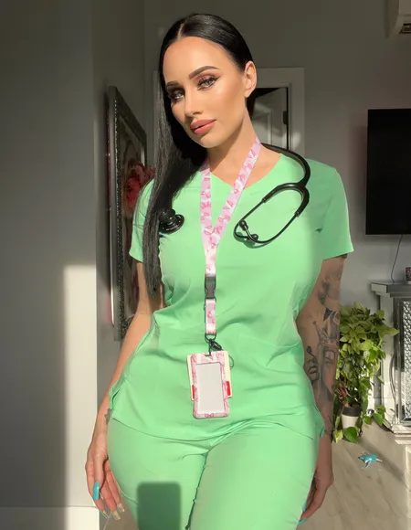 CREAMY NURSE 💦 profile photo