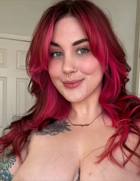 Curvy Chloe 🏹 profile photo