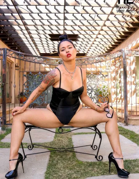 Dana Vespoli profile photo