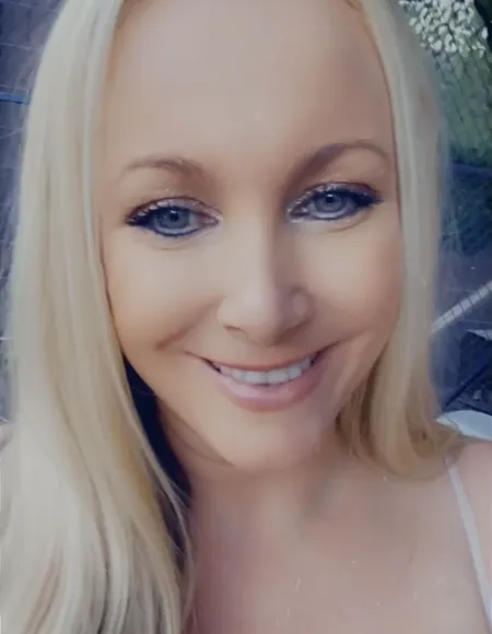 The Famous Mommy profile photo