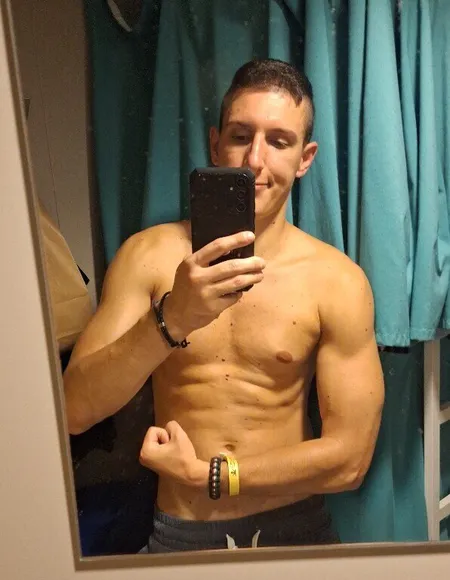 Alex D. Ferro profile photo