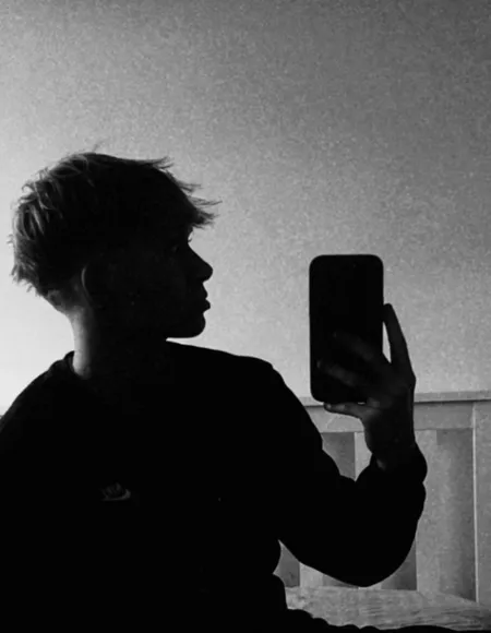 Theo🙈 profile photo