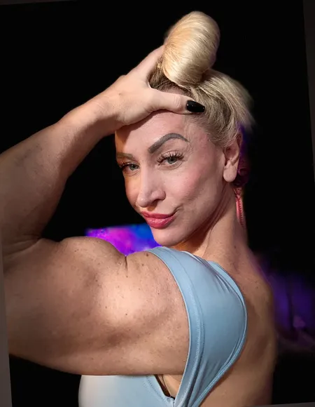 Muscle Diva Heather Armbrust profile photo